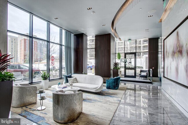 Building Photo - 1781 N Pierce St