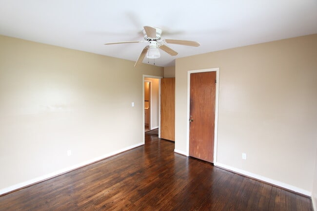 Building Photo - Best House for the Money!!  Better Hurry To See This One!!