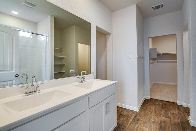 Building Photo - 152 Docile Lp