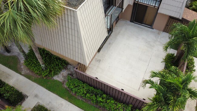 Building Photo - 6818 68th Way