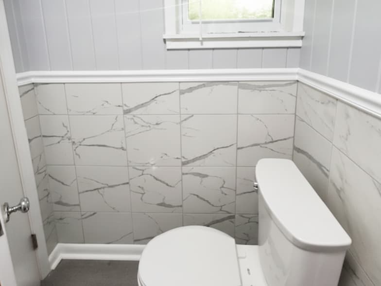 Bathroom - 2511 Mashburn Rd