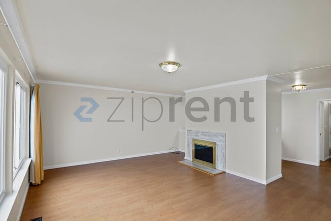 Building Photo - 78 St Marks Ct