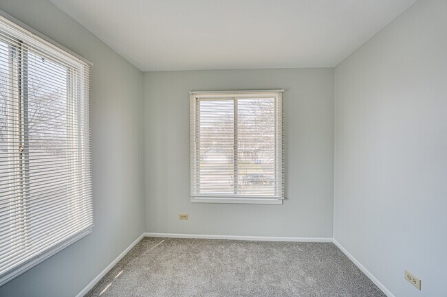 Building Photo - 1111 Brunswick Ln