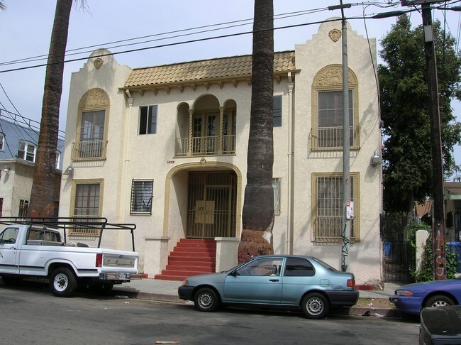 Building Photo - 1430 S Bonnie Brae St