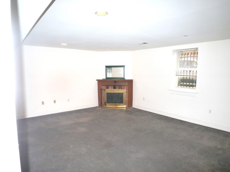 Living/Dining fireplace - 1743 18th St NW