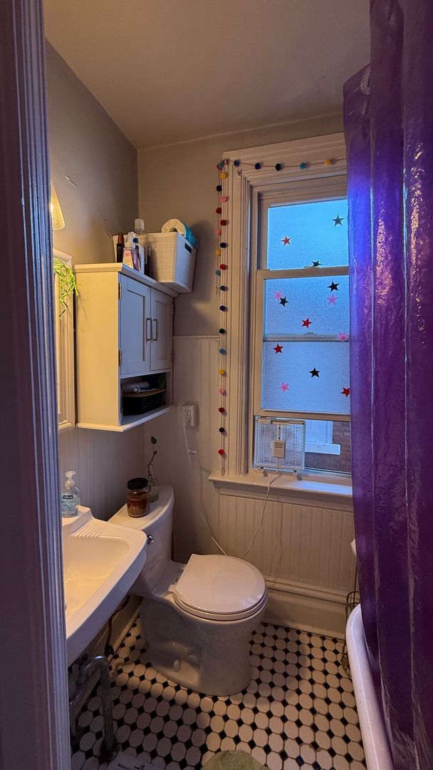 Building Photo - Beautiful 3 or 4 Bedroom 2 Bathroom in Lawrenceville- Updated Ammenities and Fantastic Location!!