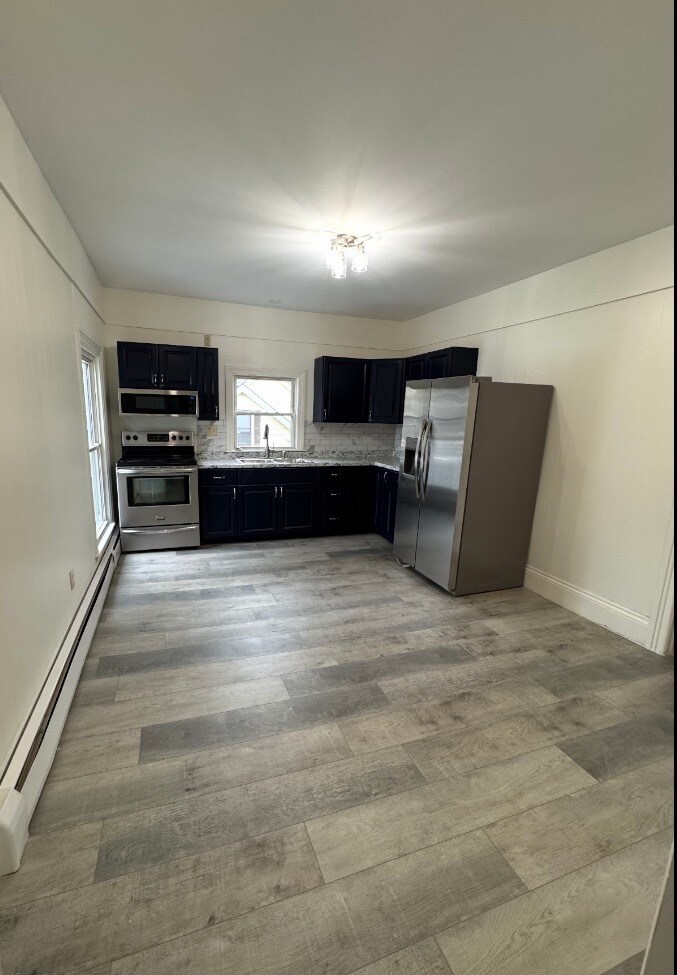 Building Photo - 70 High St