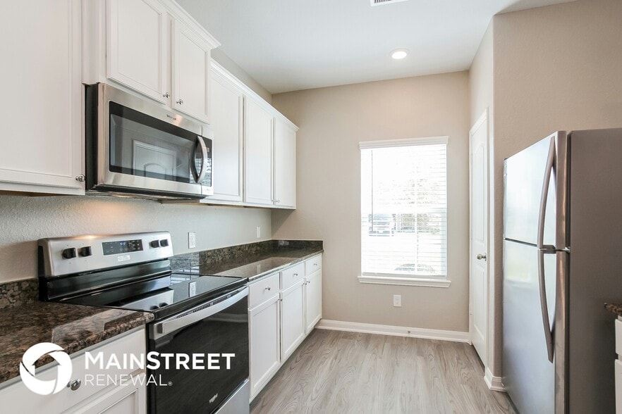 Building Photo - 25242 Dickens Dr