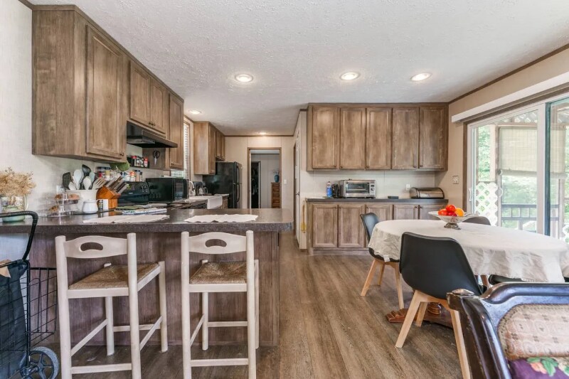 Building Photo - 1225 Holbert Cemetery Rd