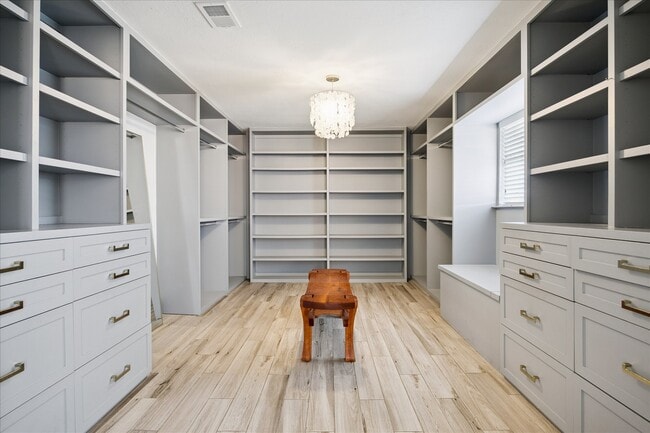 Building Photo - 11531 Gaymoor Dr