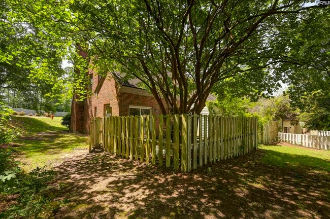 Building Photo - 600 Hulon Cir