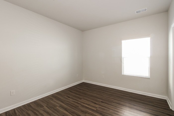 Building Photo - 367 Augustine Dr