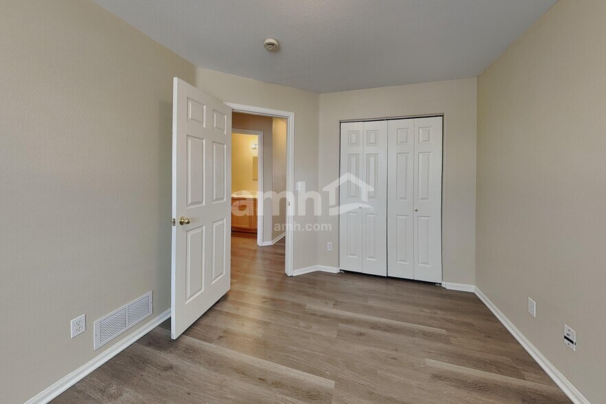 Building Photo - 3009 Armadillo Ct