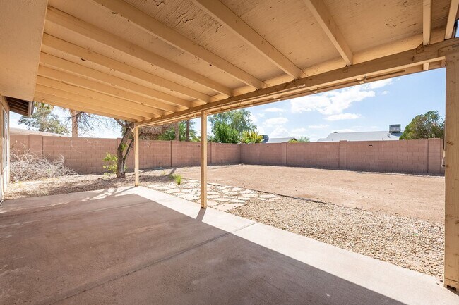 Building Photo - Three bedrooms plus big garage!