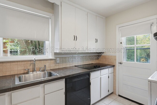 Building Photo - 6410 Morningside Dr