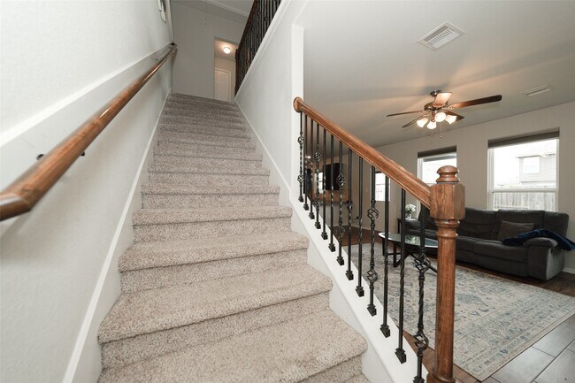 Building Photo - 3022 Bugatti Dr