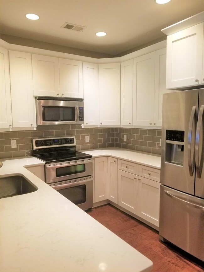 Building Photo - 229 Durham Park Way