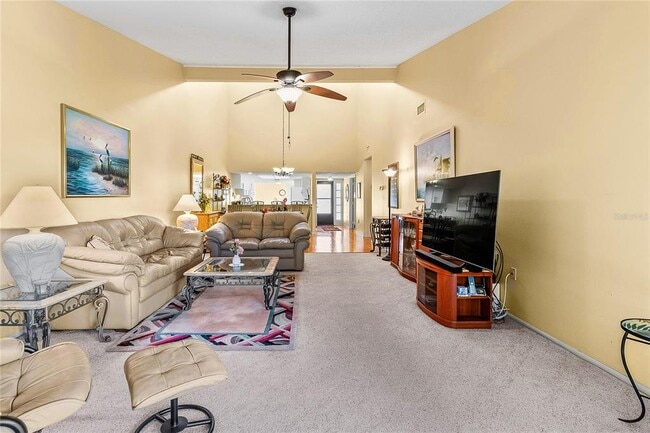 Building Photo - 4660 La Jolla Dr