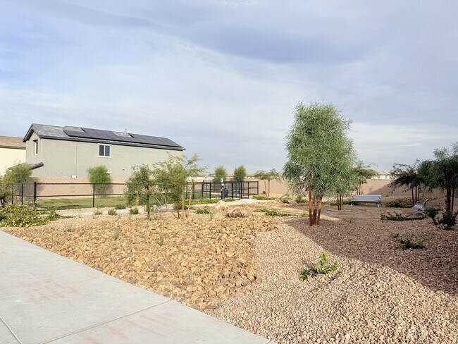 Building Photo - 6038 Swift Lariat St