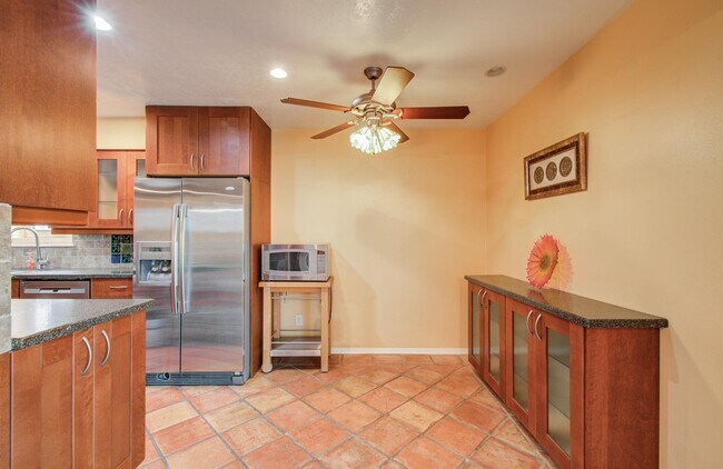 Building Photo - 6030 Willowbend Blvd