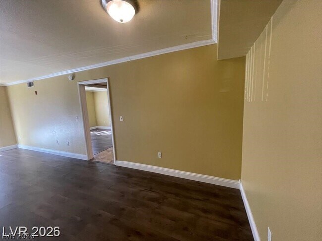 Building Photo - 1150 N Buffalo Dr
