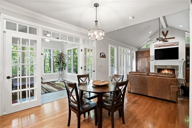 Building Photo - 1279 Quail Cove Dr