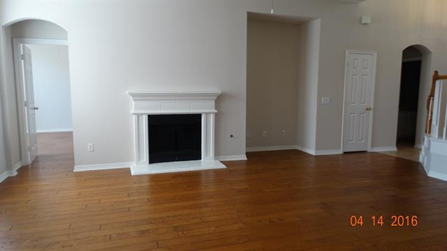 Building Photo - 4512 Risinghill Dr