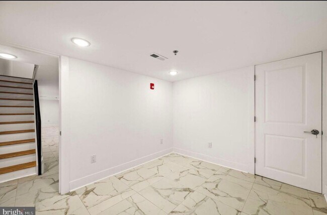 Building Photo - 2104 N 8th St