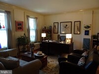 Building Photo - 411 Delaware St