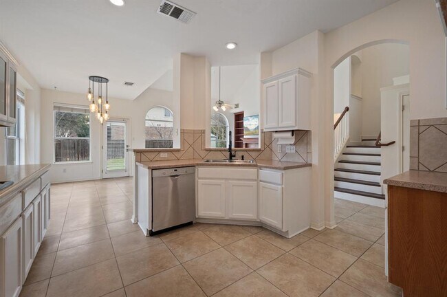Building Photo - 1607 Belvedere Pl