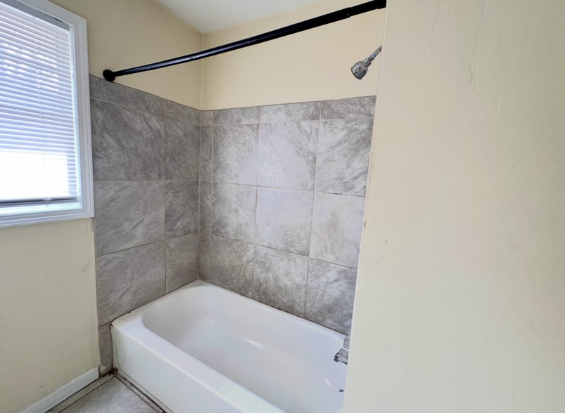 Building Photo - 201 70th St S