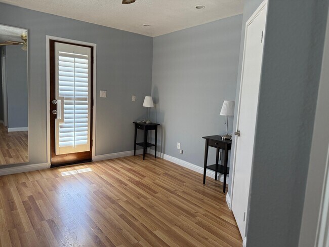 Building Photo - 53770 Avenida Carranza