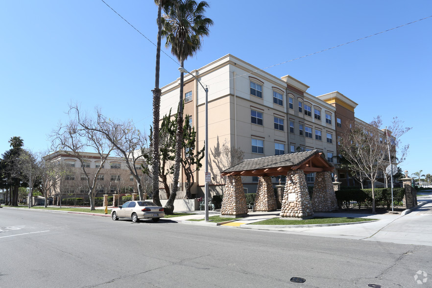 Primary Photo - Sycamore Senior Apartments, LP