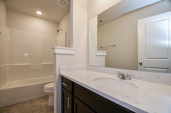 Building Photo - 7542 Coral Ter Dr