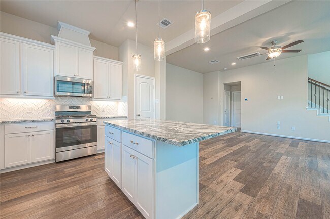 Building Photo - 16111 Northern Cardinal Ln