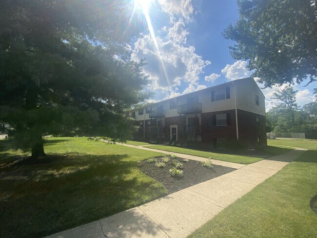 Building Photo - 8473 Beech Ave