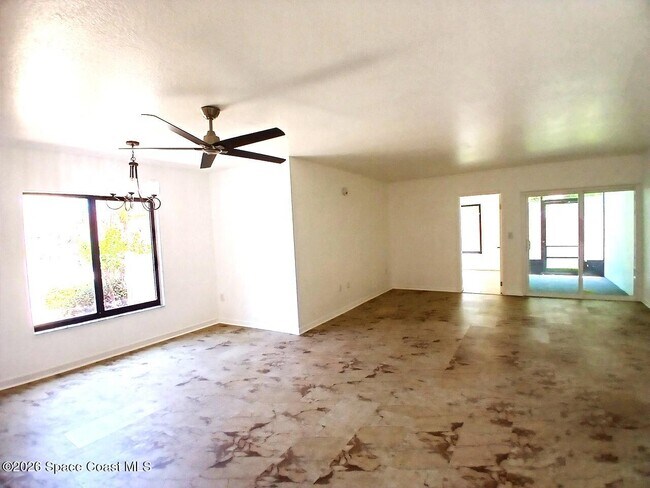 Building Photo - 4125 Ocean Beach Blvd