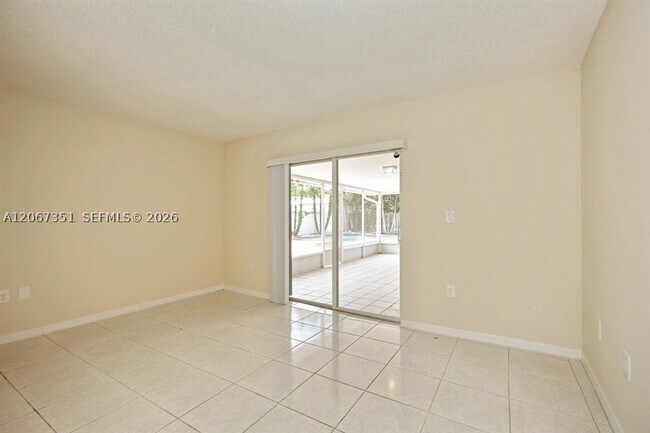 Building Photo - 16440 SW 144th Ave