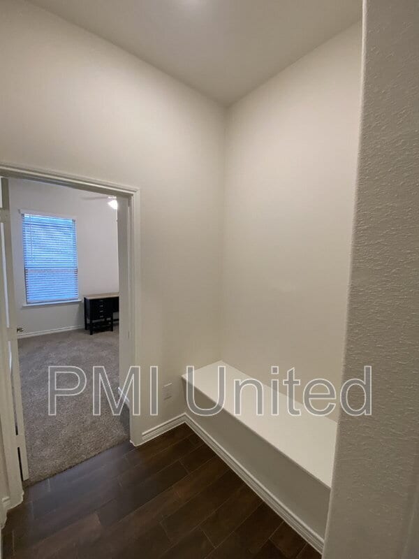 Building Photo - 2920 Brady Starr Dr