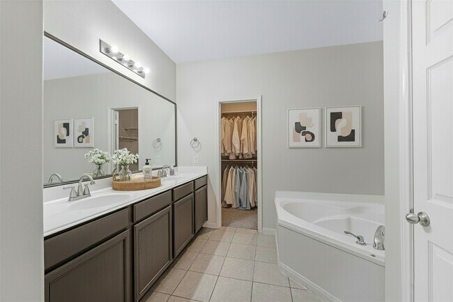 Building Photo - 9807 Opal Rock Dr