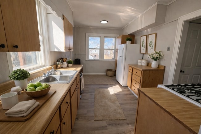 Building Photo - Newly Renovated 5-Bedroom Akron Home with Huge Deck + Fenced Yard