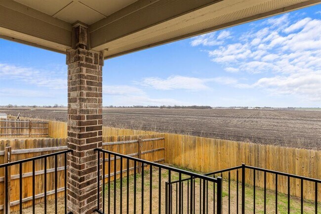 Building Photo - 217 Nathaniel Dr