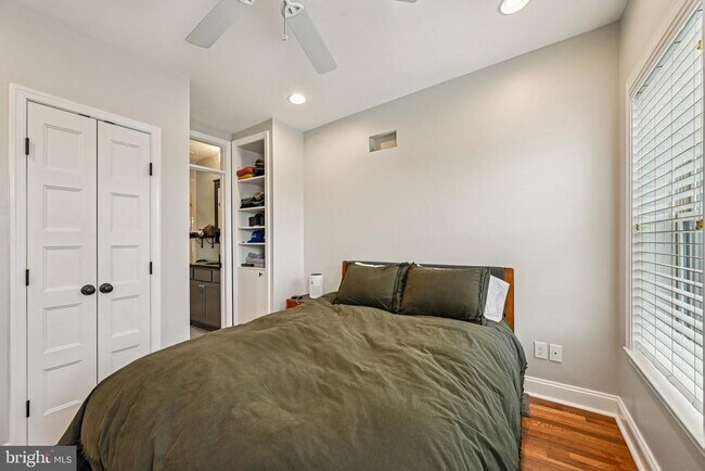 Building Photo - 503 S Bouldin St