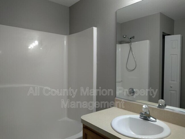 Building Photo - 3064 SE 142nd Pl