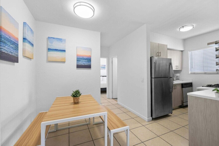 Building Photo - 7340 Harding Ave