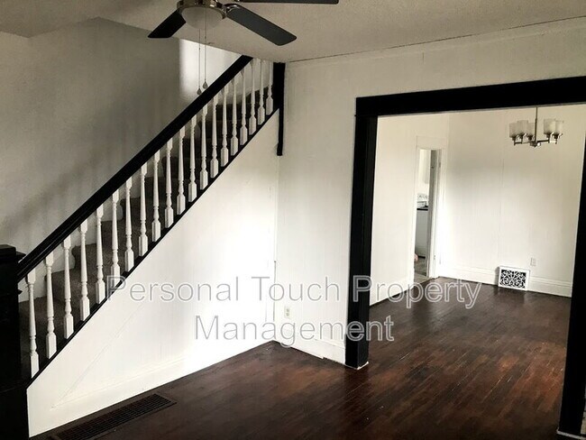 Building Photo - 1119 3rd Ave N