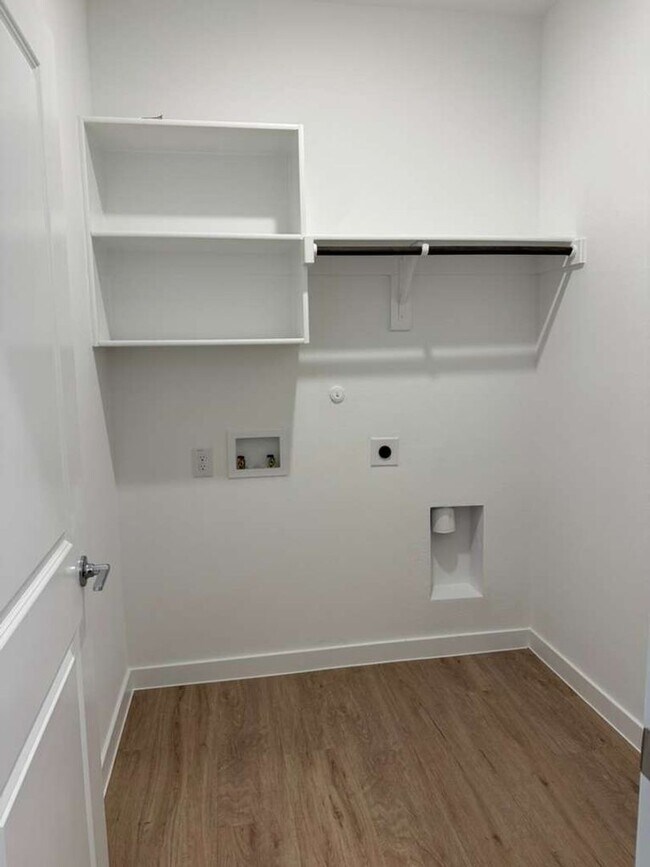 Building Photo - This beautifully designed Garnet floorplan by Lennar offers a functional single-story layout with...