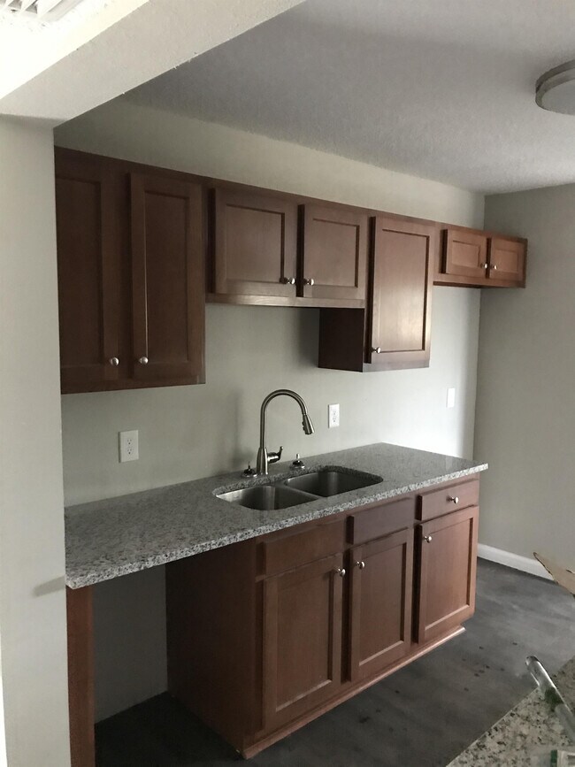 Building Photo - 7006 Christopher Robin Dr