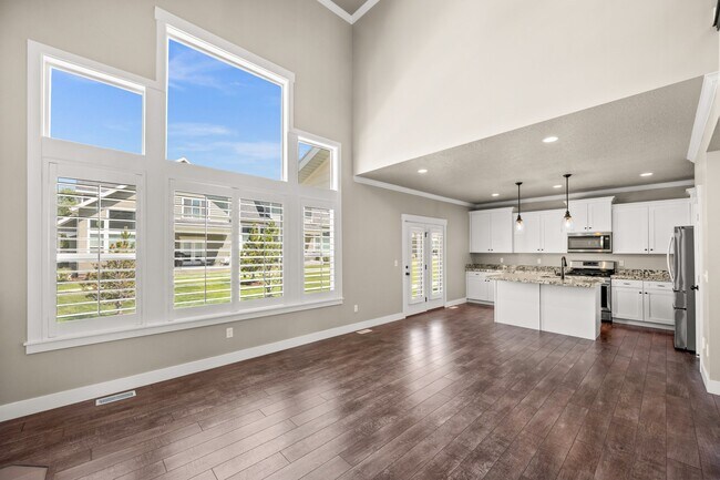 Building Photo - 771 Newfield Dr