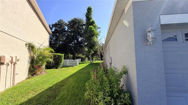 Building Photo - 4712 Mapletree Loop